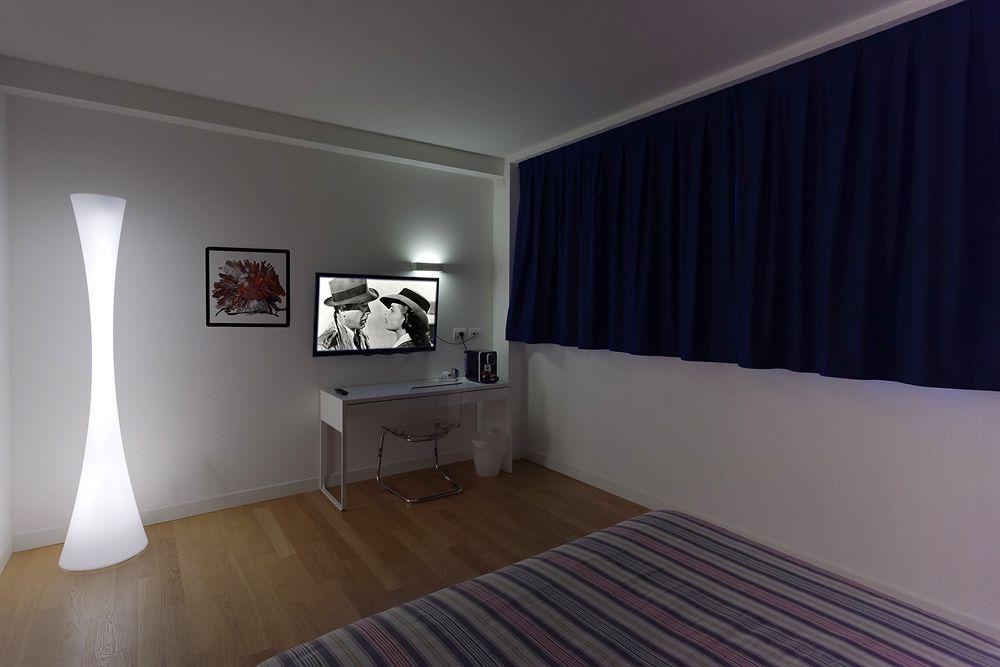 Hotel Forlanini 52 ปาร์มา ภายนอก รูปภาพ