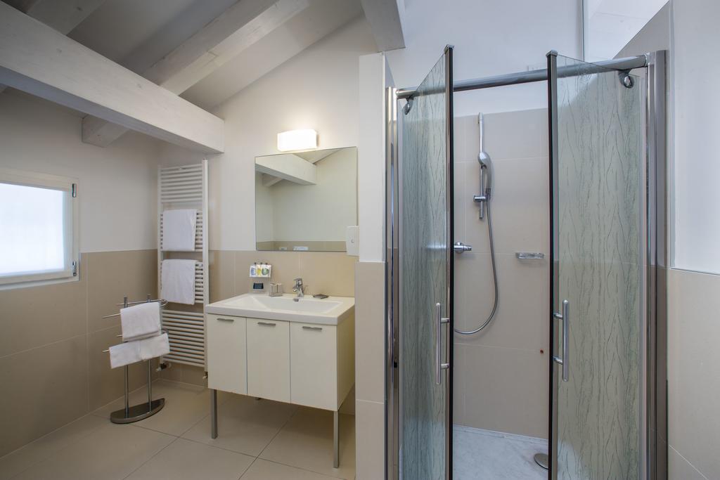 Hotel Forlanini 52 ปาร์มา ภายนอก รูปภาพ
