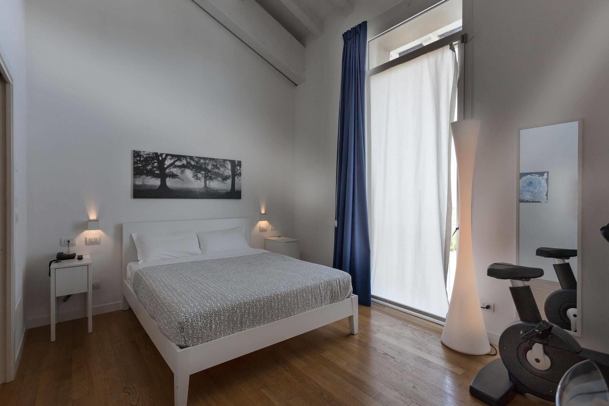 Hotel Forlanini 52 ปาร์มา ภายนอก รูปภาพ